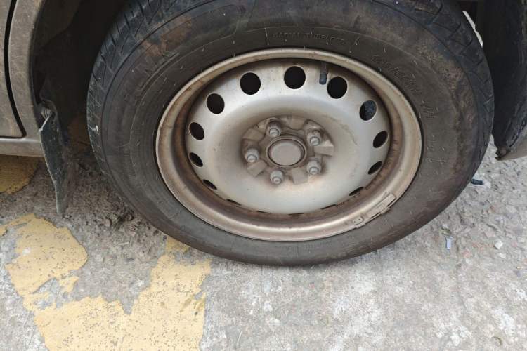 Used CHANGAN KUAYUE Xing V5 2021 1.5L Fortune-Attracting Edition Comfort Model JL473QH Right Front Wheel Hub