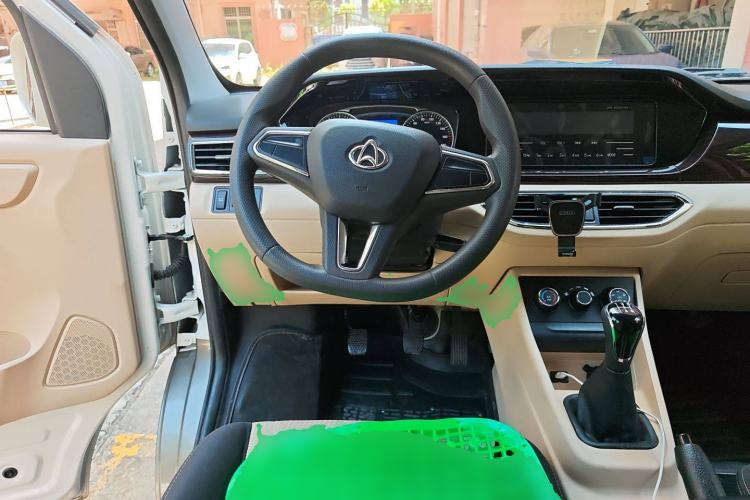 Used CHANGAN KUAYUE Xing V5 2021 1.6L Fortune-Attracting Deluxe Model DAM16KR Steering Wheel