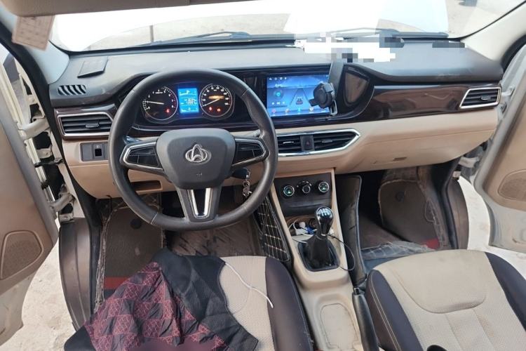Used CHANGAN KUAYUE Xing V5 2021 1.6L Jinbao Edition Luxury Version DAM16KR Center Console