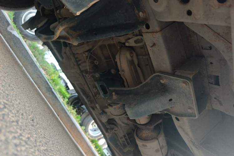 Used CHANGAN KUAYUE Xing V5 2021 1.5L Jinbao Edition Luxury Version JL473QH Chassis Front Left