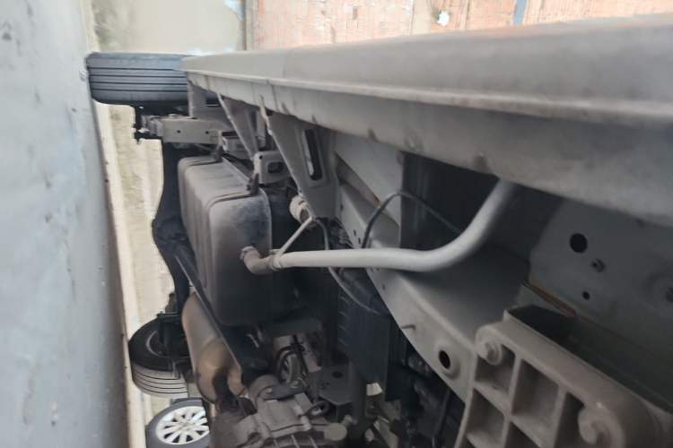 Used CHANGAN KUAYUE Xing V5 2021 1.6L Jinbao Edition Luxury Version DAM16KR Chassis Front Right