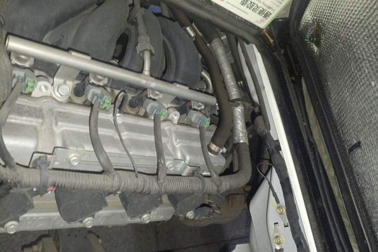 Used CHANGAN KUAYUE Xing V5 2021 1.6L Jinbao Edition Luxury Version DAM16KR Engine Bay Left
