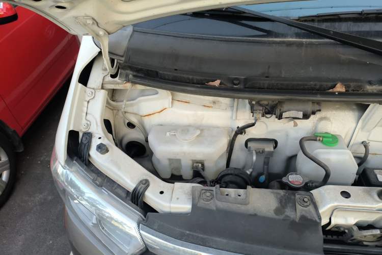 Used CHANGAN KUAYUE Xing V5 2021 1.6L Fortune-Attracting Edition Comfort Model DAM16KR Engine Bay Right