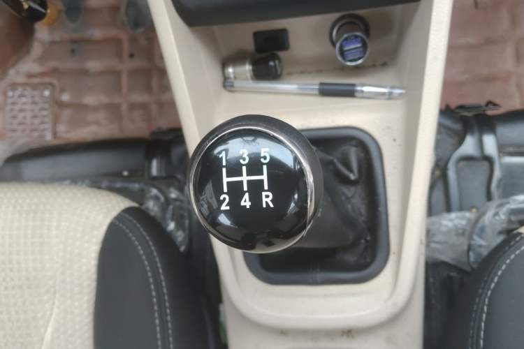 Used CHANGAN KUAYUE Xing V5 2021 1.5L Fortune-Attracting Deluxe Model JL473QH Gear Lever