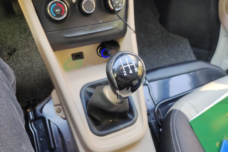 Used CHANGAN KUAYUE Xing V5 2021 1.5L Jinbao Edition Comfort Version JL473QH Gear Lever