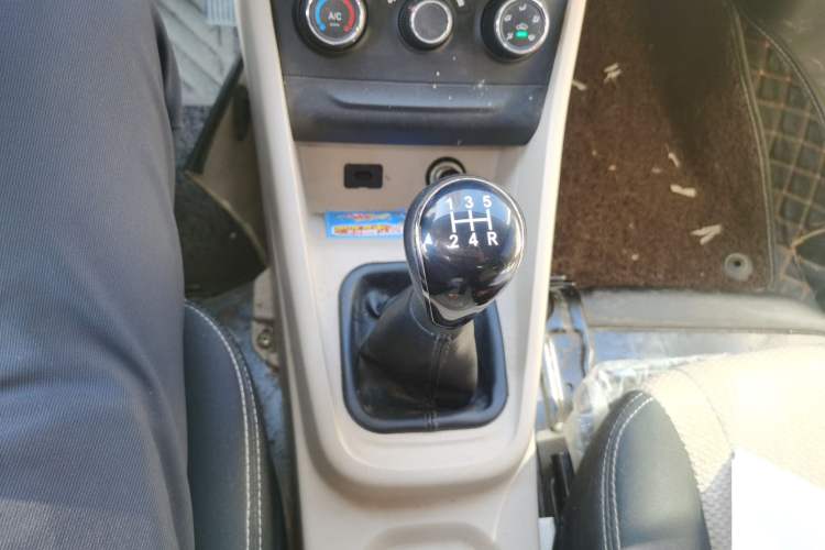 Used CHANGAN KUAYUE Xing V5 2021 1.5L Jinbao Edition Comfort Version JL473QH Gear Lever