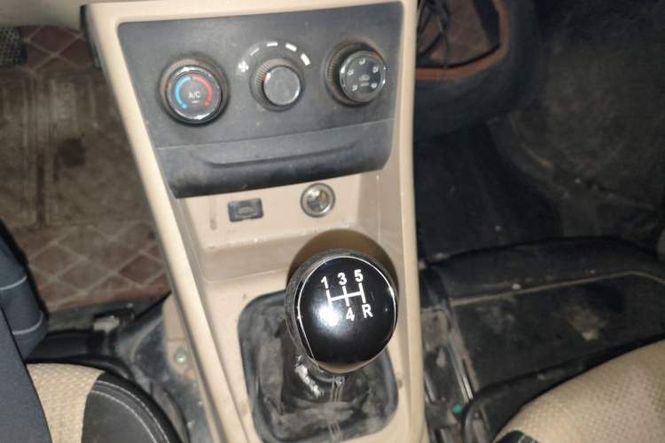 Used CHANGAN KUAYUE Xing V5 2021 1.5L Fortune-Attracting Edition Comfort Model JL473QH Gear Lever