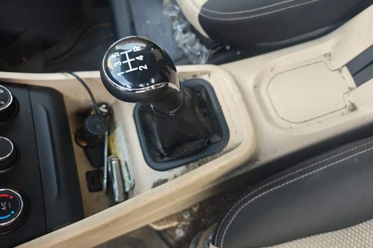 Used CHANGAN KUAYUE Xing V5 2021 1.5L Fortune-Attracting Edition Comfort Model JL473QH Gear Lever
