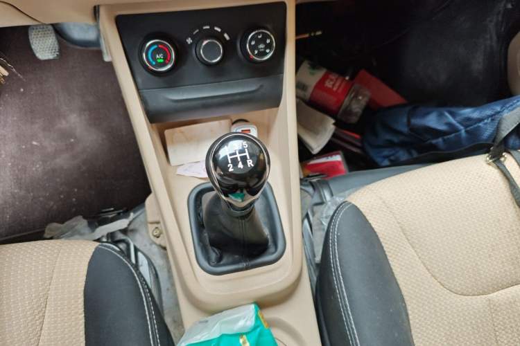 Used CHANGAN KUAYUE Xing V5 2021 1.5L Fortune-Attracting Deluxe Model JL473QH Gear Lever