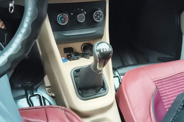 Used CHANGAN KUAYUE Xing V5 2021 1.6L Jinbao Edition Comfort Version DAM16KR Gear Lever