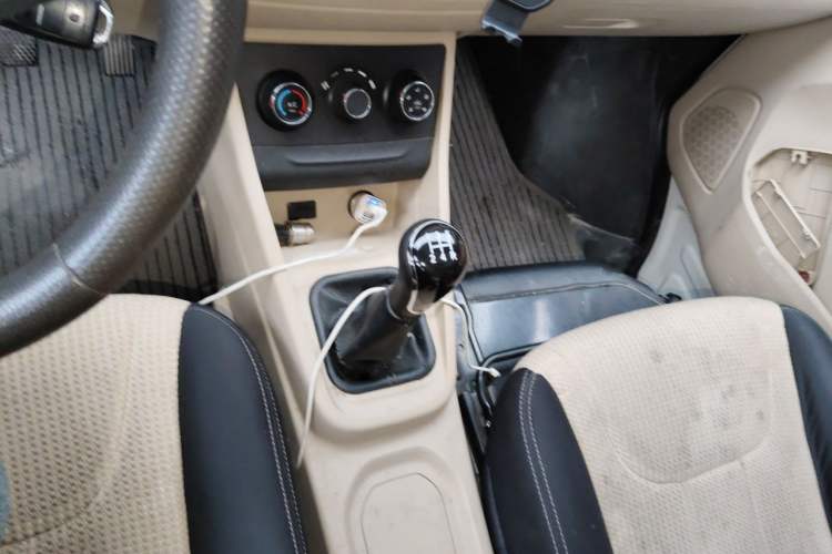 Used CHANGAN KUAYUE Xing V5 2021 1.5L Fortune-Attracting Edition Comfort Model JL473QH Gear Lever