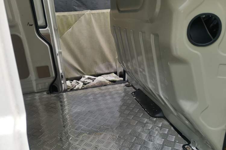 Used CHANGAN KUAYUE Xing V5 2021 1.6L Jinbao Edition Luxury Version DAM16KR Left Rear Seat