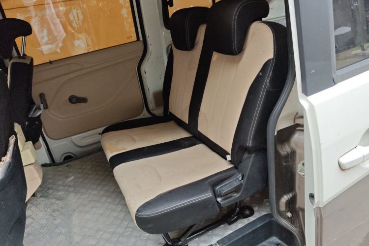 Used CHANGAN KUAYUE Xing V5 2021 1.5L Fortune-Attracting Deluxe Model JL473QH Left Rear Seat