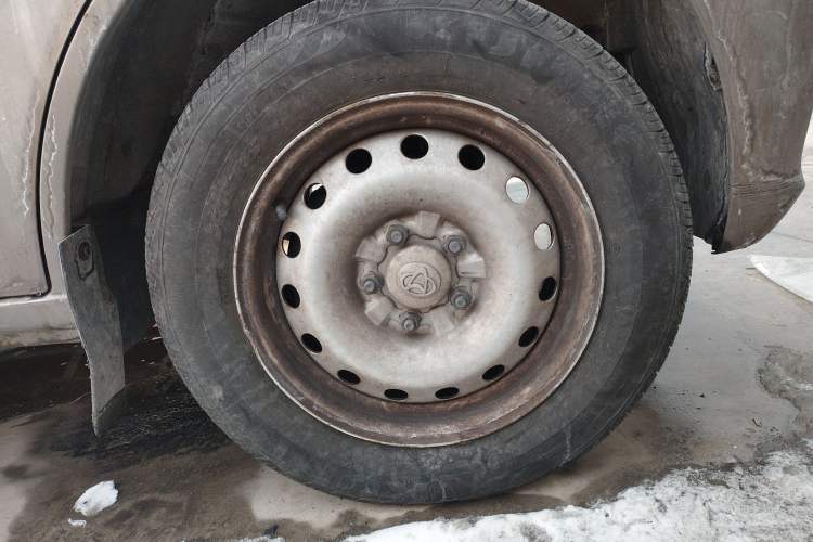Used CHANGAN KUAYUE Xing V5 2021 1.5L 2-Seat JL473QH Right Front Wheel Hub