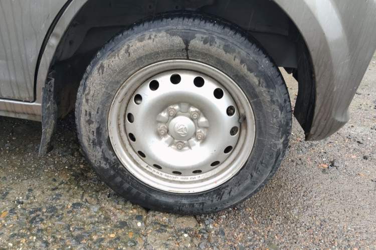 Used CHANGAN KUAYUE Xing V5 2021 1.5L Fortune-Attracting Deluxe Model JL473QH Right Front Wheel Hub