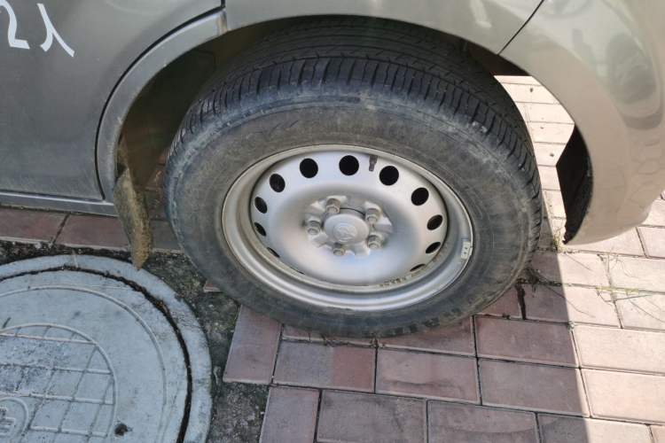 Used CHANGAN KUAYUE Xing V5 2021 1.5L Jinbao Edition Comfort Version JL473QH Right Front Wheel Hub