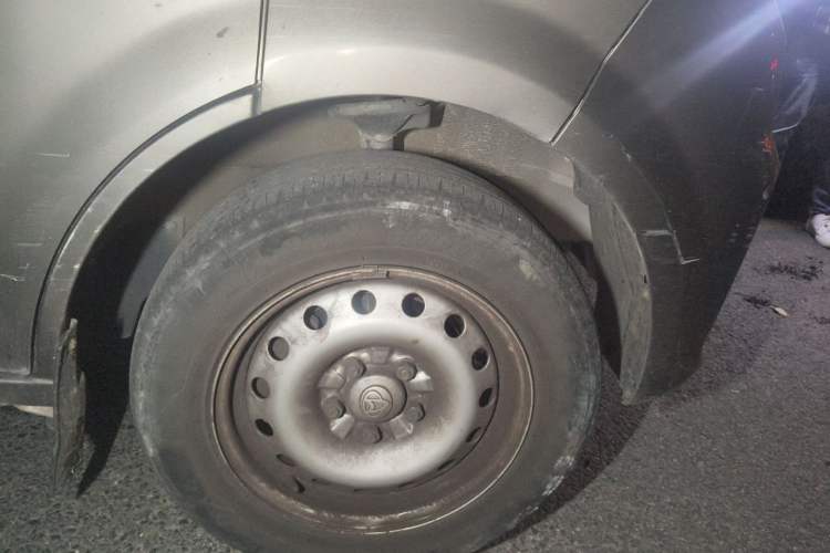 Used CHANGAN KUAYUE Xing V5 2021 1.5L Fortune-Attracting Deluxe Model JL473QH Right Front Wheel Hub