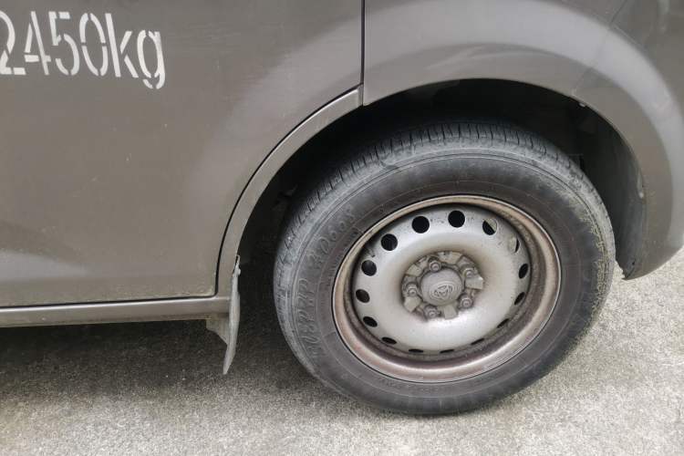 Used CHANGAN KUAYUE Xing V5 2021 1.6L Jinbao Edition Luxury Version DAM16KR Right Front Wheel Hub