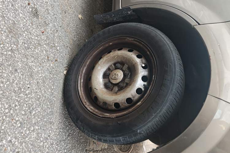 Used CHANGAN KUAYUE Xing V5 2021 1.5L Fortune-Attracting Edition Comfort Model JL473QH Right Front Wheel Hub