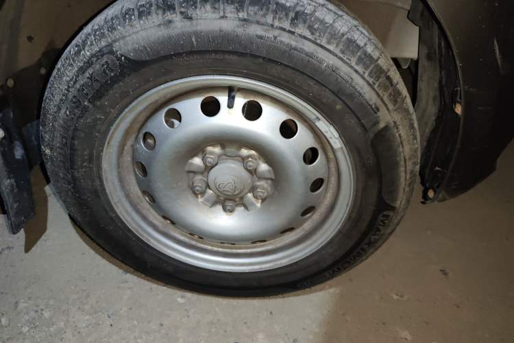 Used CHANGAN KUAYUE Xing V5 2021 1.5L Jinbao Edition Comfort Version JL473QH Right Front Wheel Hub