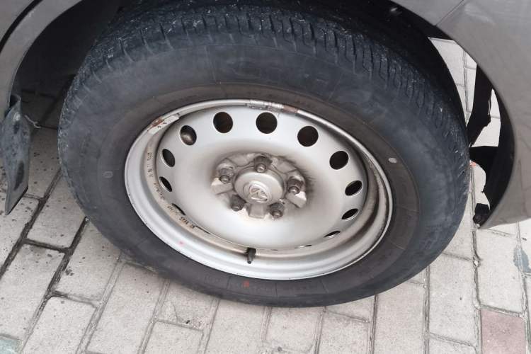 Used CHANGAN KUAYUE Xing V5 2021 1.6L Jinbao Edition Comfort Version DAM16KR Right Front Wheel Hub