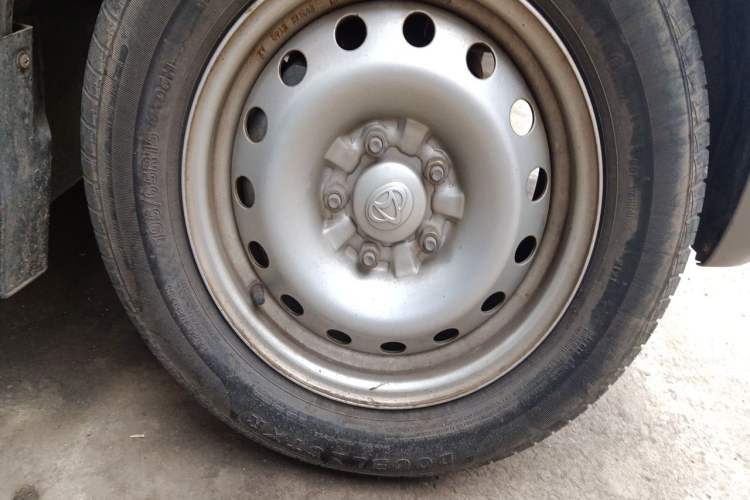 Used CHANGAN KUAYUE Xing V5 2021 1.6L Fortune-Attracting Edition Comfort Model DAM16KR Right Front Wheel Hub