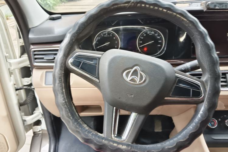 Used CHANGAN KUAYUE Xing V5 2021 1.6L Jinbao Edition Comfort Version DAM16KR Steering Wheel