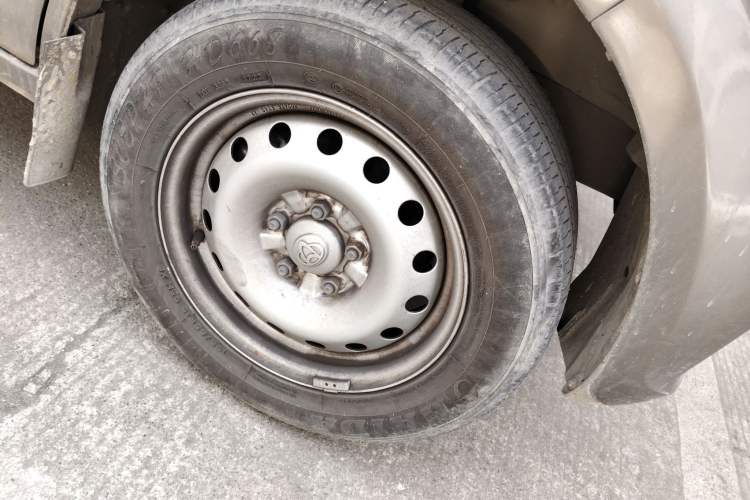 Used CHANGAN KUAYUE Xing V5 2021 1.6L Fortune-Attracting Edition Comfort Model DAM16KR Right Front Wheel Hub