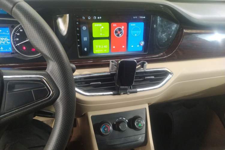 Used CHANGAN KUAYUE Xing V5 2021 1.6L Jinbao Edition Luxury Version DAM16KR Audio And AC Panel