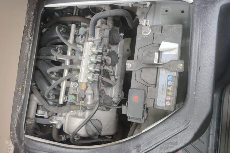 Used CHANGAN KUAYUE Xing V5 2021 1.6L Fortune-Attracting Edition Comfort Model DAM16KR Engine Bay Left