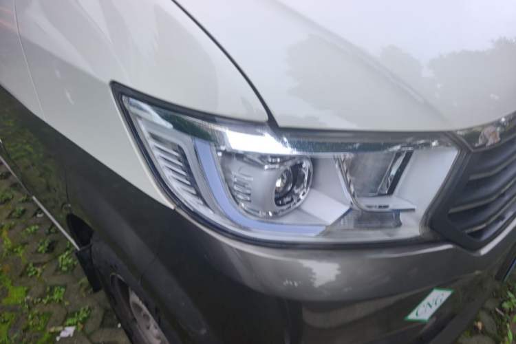 Used CHANGAN KUAYUE Xing V5 2021 1.6L Fortune-Attracting Edition Comfort Model DAM16KR Right Front Headlight