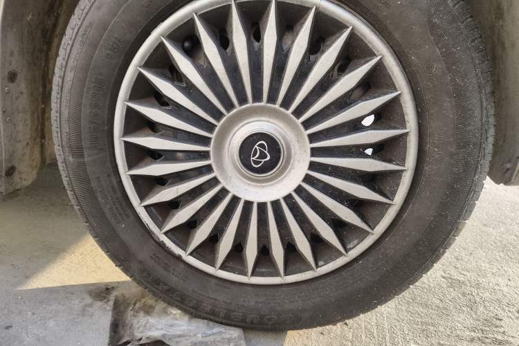 Used CHANGAN KUAYUE Xing V5 2021 1.5L Fortune-Attracting Deluxe Model JL473QH Right Front Wheel Hub
