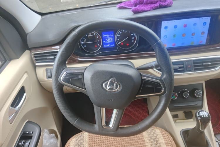 Used CHANGAN KUAYUE Xing V5 2021 1.6L Fortune-Attracting Edition Comfort Model DAM16KR Steering Wheel