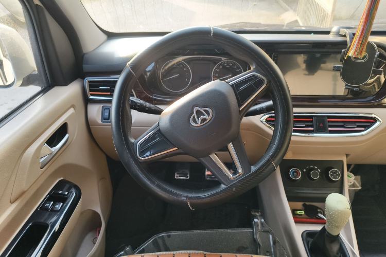Used CHANGAN KUAYUE Xing V5 2021 1.5L Fortune-Attracting Deluxe Model JL473QH Steering Wheel