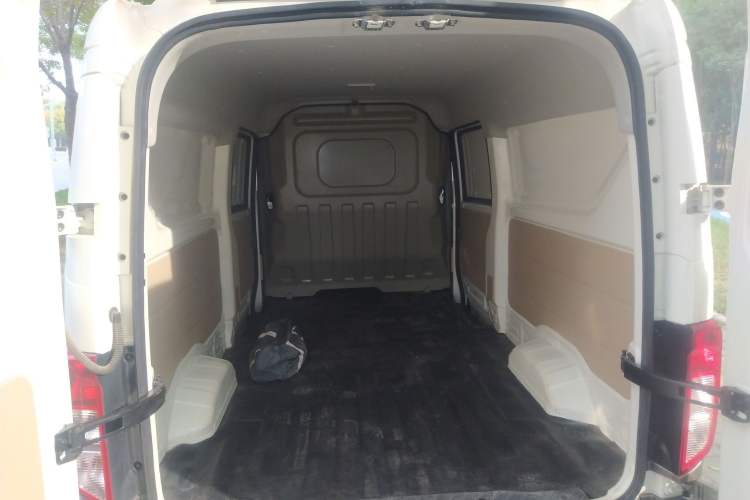 Used CHANGAN KUAYUE Xing V5 2021 1.6L Jinbao Edition Luxury Version DAM16KR Trunk