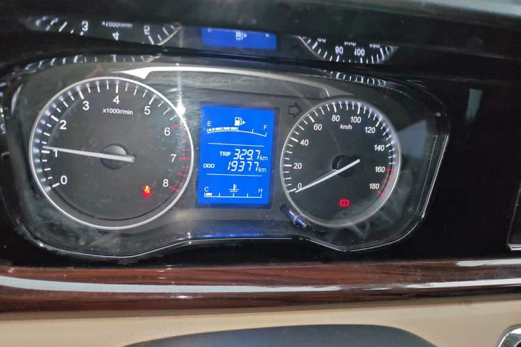 Used CHANGAN KUAYUE Xing V5 2021 1.6L Fortune-Attracting Deluxe Model DAM16KR Odometer Close Up