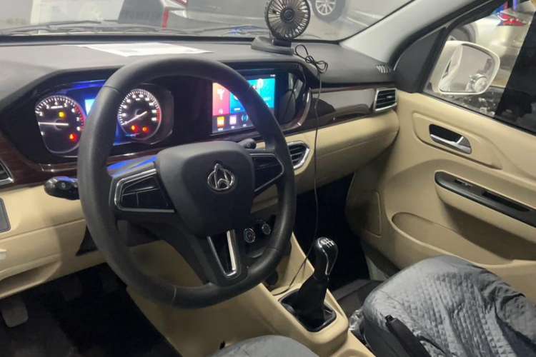 Used CHANGAN KUAYUE Xing V5 2021 1.5L Jinbao Edition Luxury Version JL473QH Audio And AC Panel