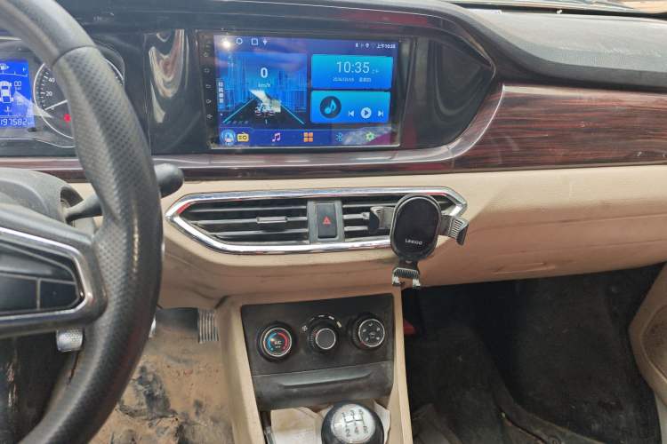 Used CHANGAN KUAYUE Xing V5 2021 1.6L Fortune-Attracting Edition Comfort Model DAM16KR Audio And AC Panel