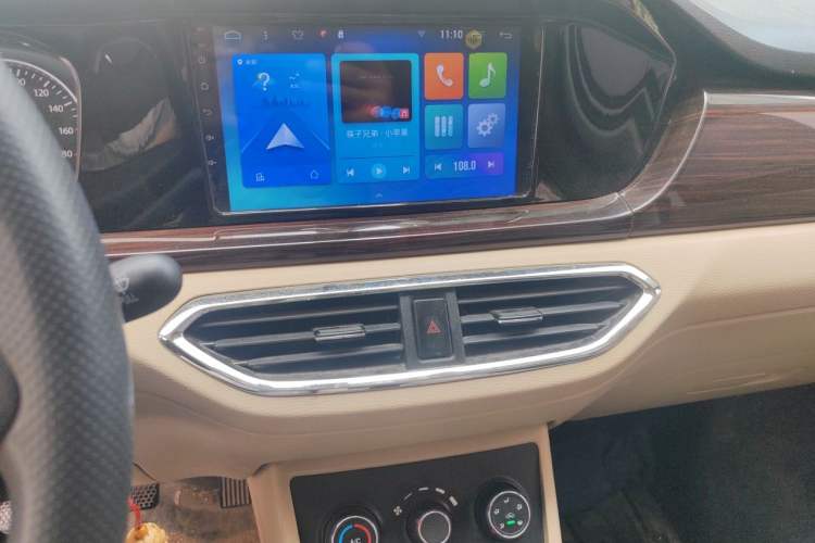 Used CHANGAN KUAYUE Xing V5 2021 1.6L Jinbao Edition Luxury Version DAM16KR Audio And AC Panel
