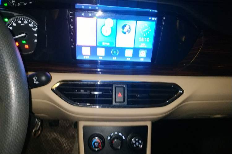 Used CHANGAN KUAYUE Xing V5 2021 1.5L Jinbao Edition Comfort Version JL473QH Audio And AC Panel
