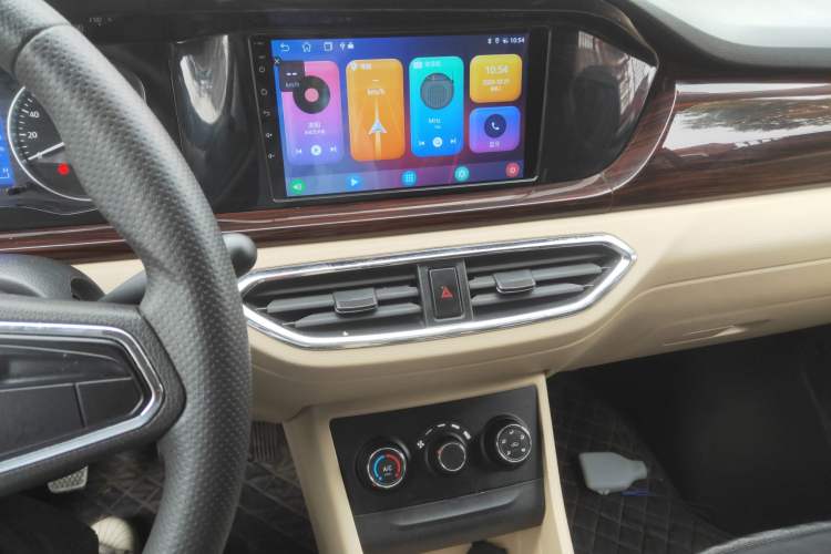 Used CHANGAN KUAYUE Xing V5 2021 1.5L Jinbao Edition Comfort Version JL473QH Audio And AC Panel