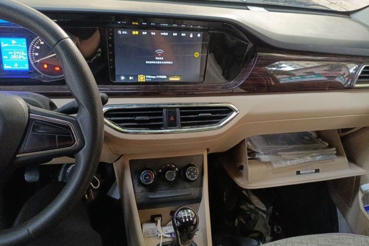 Used CHANGAN KUAYUE Xing V5 2021 1.6L Jinbao Edition Comfort Version DAM16KR Audio And AC Panel