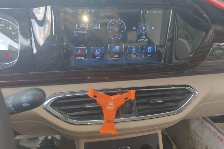 Used CHANGAN KUAYUE Xing V5 2021 1.6L Jinbao Edition Comfort Version DAM16KR Audio And AC Panel