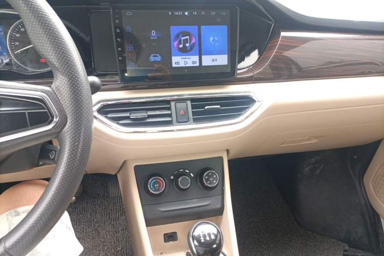 Used CHANGAN KUAYUE Xing V5 2021 1.5L Fortune-Attracting Edition Comfort Model JL473QH Audio And AC Panel