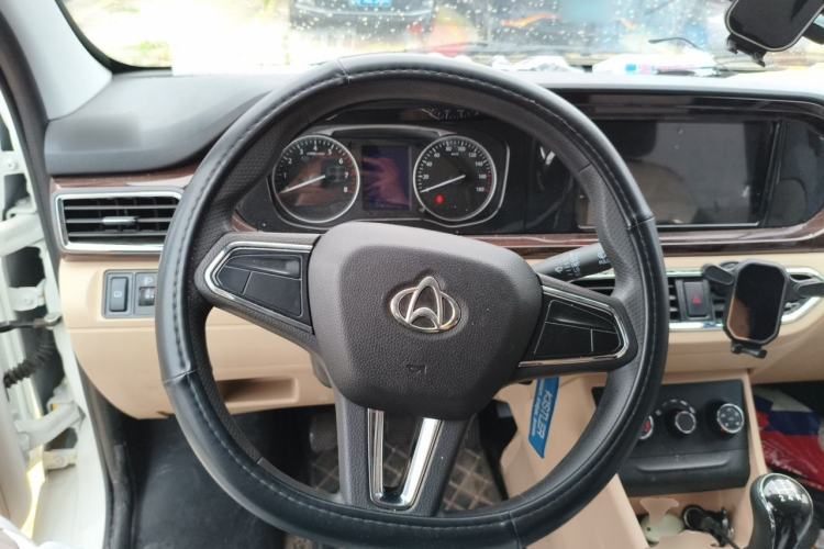 Used CHANGAN KUAYUE Xing V5 2021 1.5L Fortune-Attracting Edition Comfort Model JL473QH Center Console