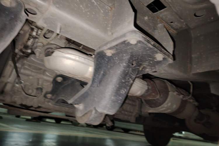 Used CHANGAN KUAYUE Xing V5  Chassis Front Left