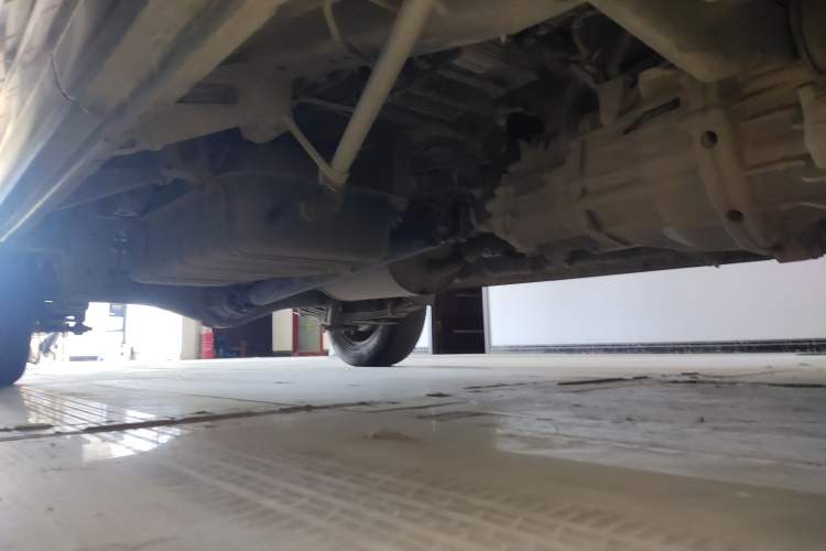 Used CHANGAN KUAYUE Xing V5 2021 1.5L Jinbao Edition Luxury Version JL473QH Chassis Front Right