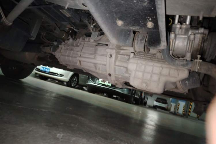 Used CHANGAN KUAYUE Xing V5  Chassis Front Right