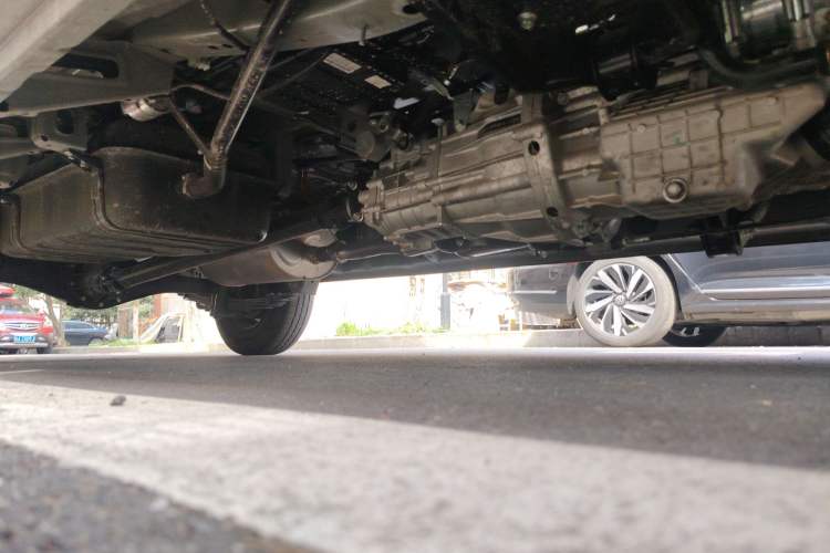 Used CHANGAN KUAYUE Xing V5 2021 1.5L Jinbao Edition Luxury Version JL473QH Chassis Front Right