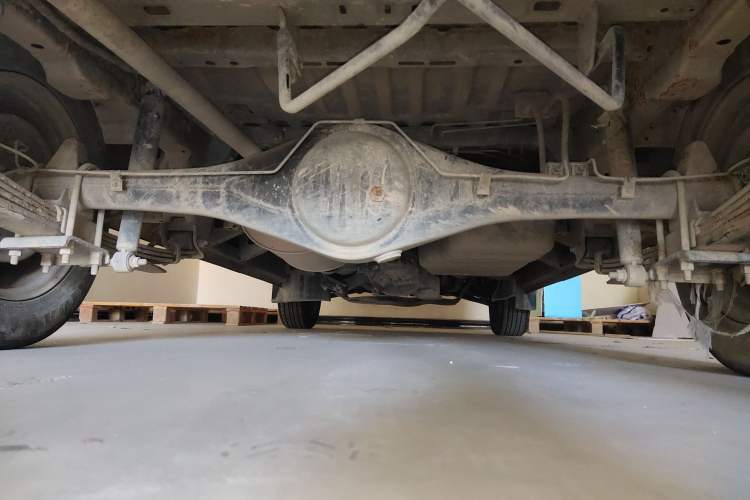 Used CHANGAN KUAYUE Xing V5 2021 1.5L Jinbao Edition Luxury Version JL473QH Chassis Rear